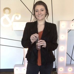 Meet your Posher! ❤️